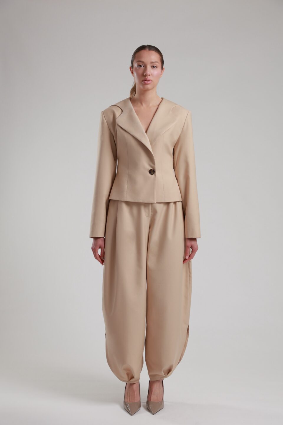 Arinist Beige Blazer